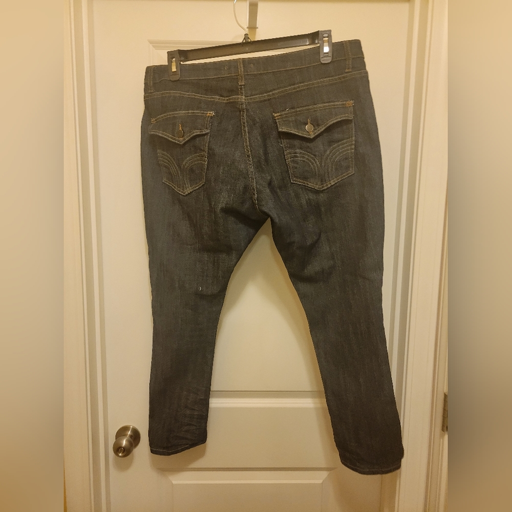 Jeans - Picture 2 of 2